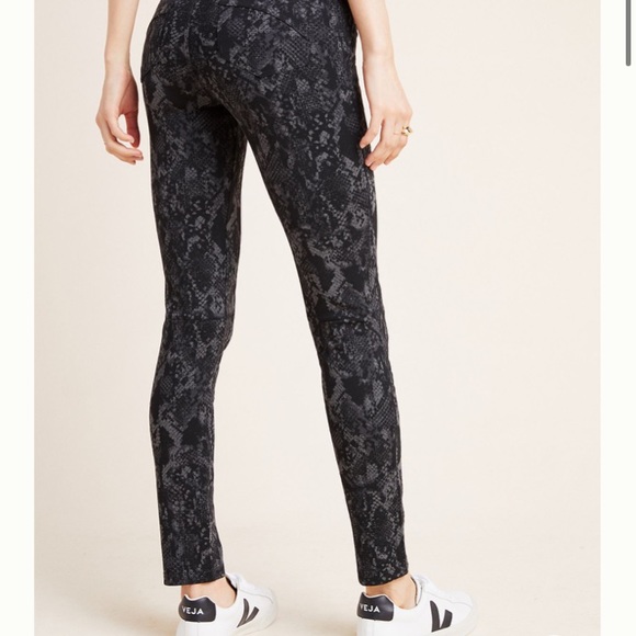 Sanctuary Anthropologie Snake-Printed Legging EUC - Picture 5 of 10